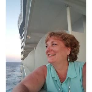 Meet your Posher, Alicia